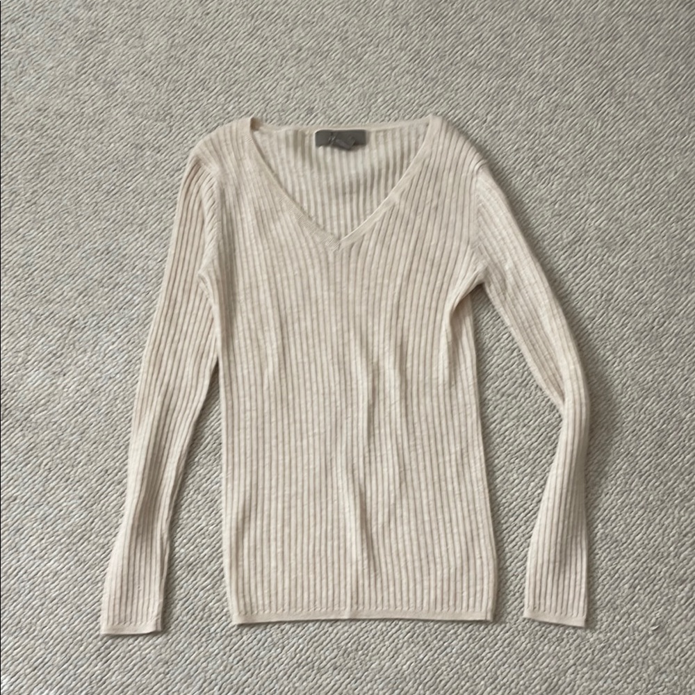 V-Neck Ribbed Cashmere Sweater - Cream, Size M, excellent condition